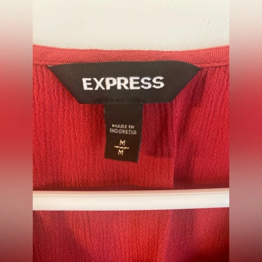Express | Top | Size M - Picture 3 of 6